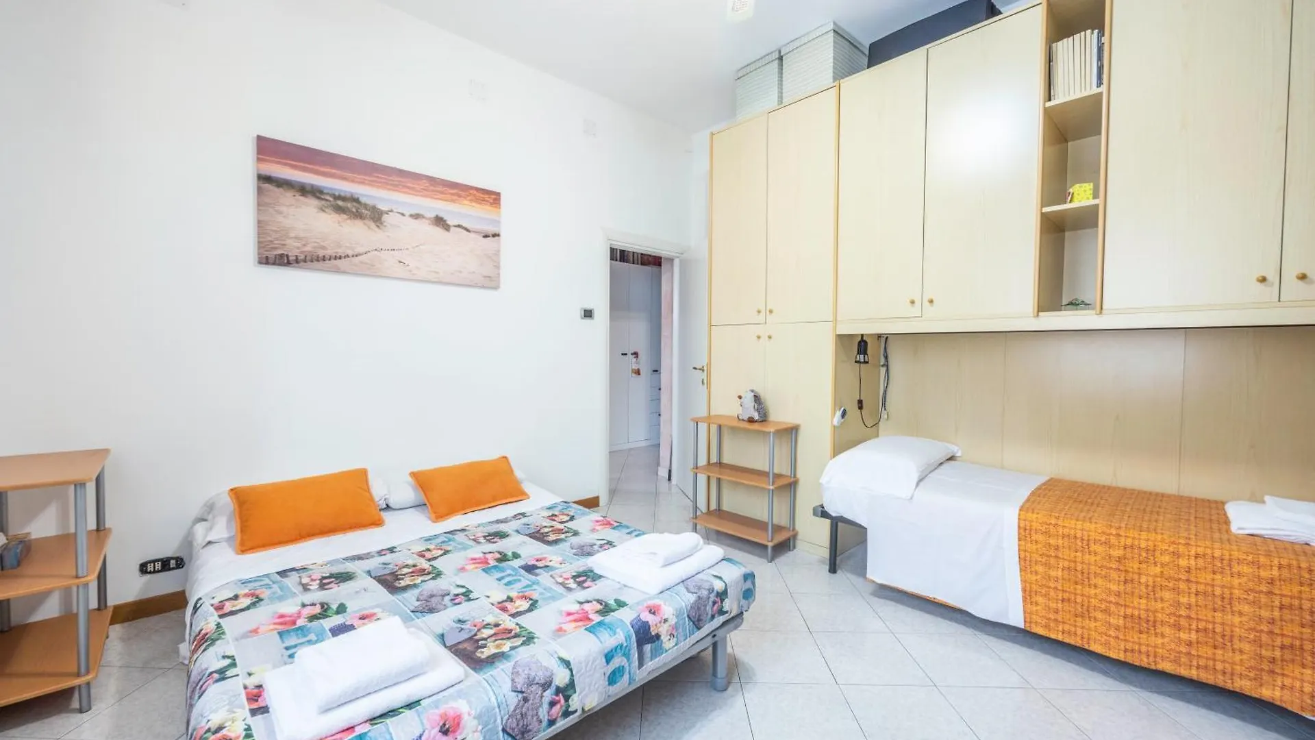 Nadia House, Bologna By Short Holidays 0*,  איטליה